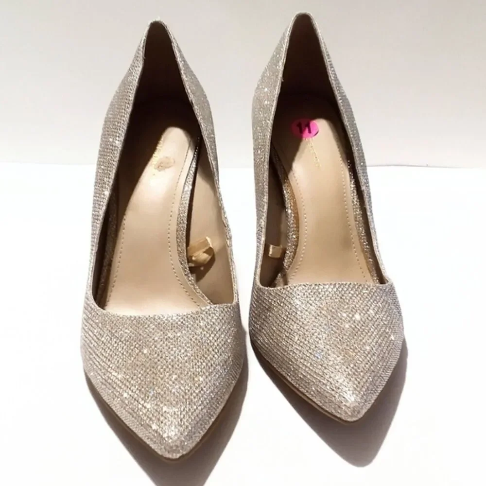 BCBGeneration Gold Glitter Pointed Toe High Heel Shoes Size 11M